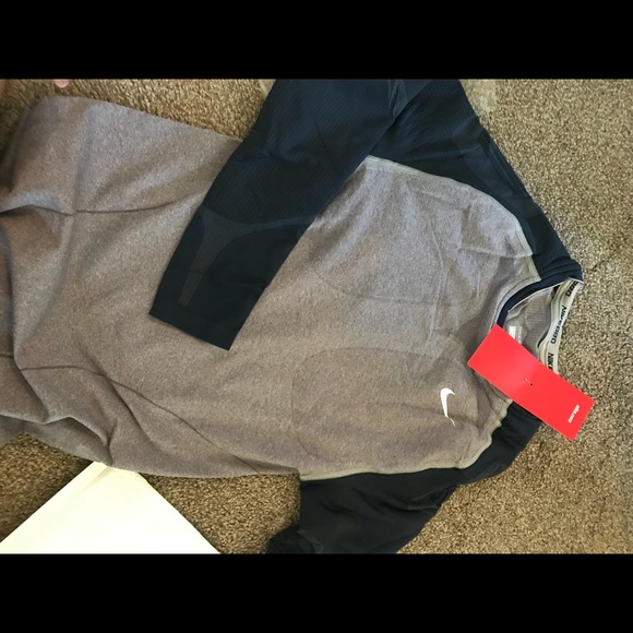 Compression Top NWT - Picture 1 of 2